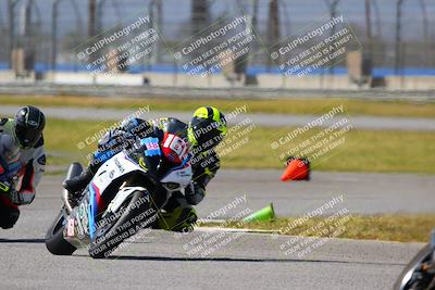 media/Mar-19-2022-Fastrack Riders (Sat) [[4e7522d738]]/Level 5 Race/Turn 6/